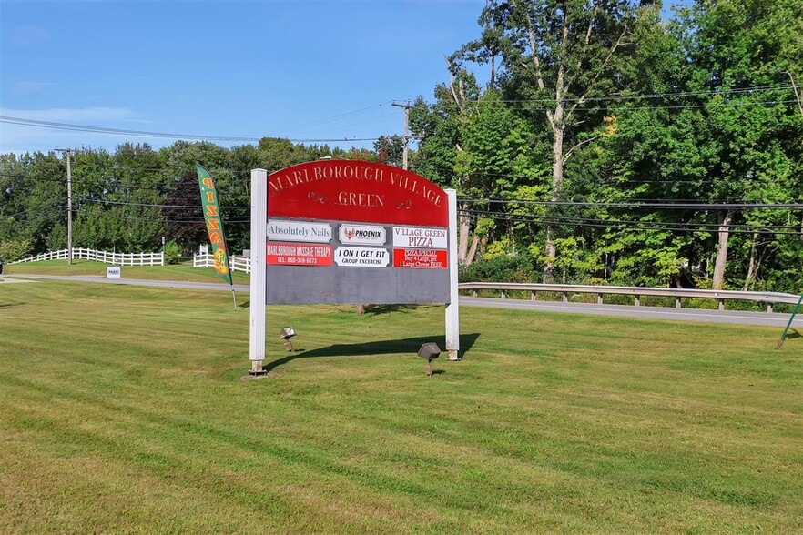 More Photos Of 32 E Hampton Rd, Marlborough Freestanding For Lease