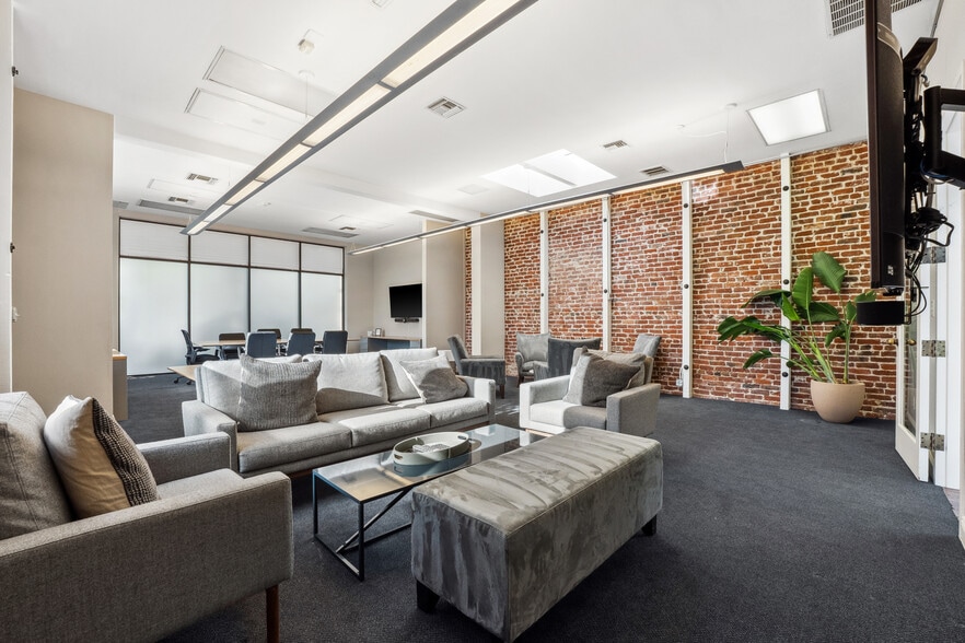 More Photos Of 247 High St, Palo Alto Office For Lease