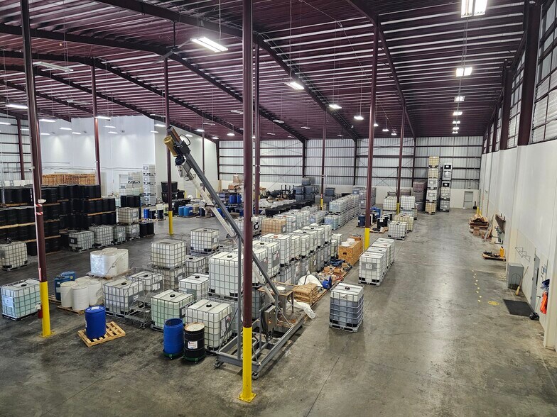 More Photos Of 51 County Road 171, Bay City Manufacturing For Sale