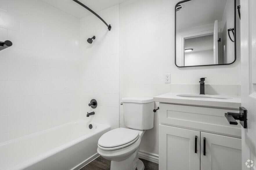 More Photos Of 205 S McCoy Rd, Orange Apartments For Sale