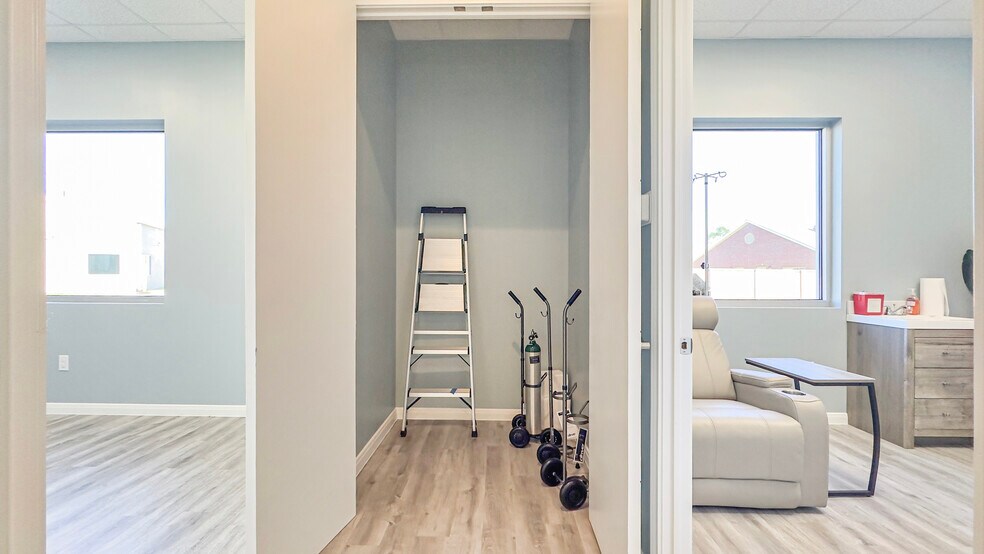 More Photos Of 26622 Cook Field Rd, Katy Medical For Lease