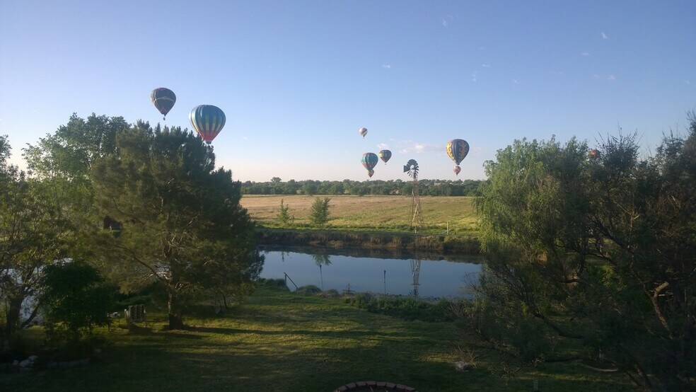 More Photos Of 1804 E College Blvd, Roswell General Retail For Sale