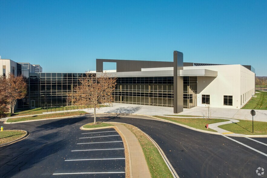 More Photos Of 8484 Progress Dr, Frederick Research And Development For Lease