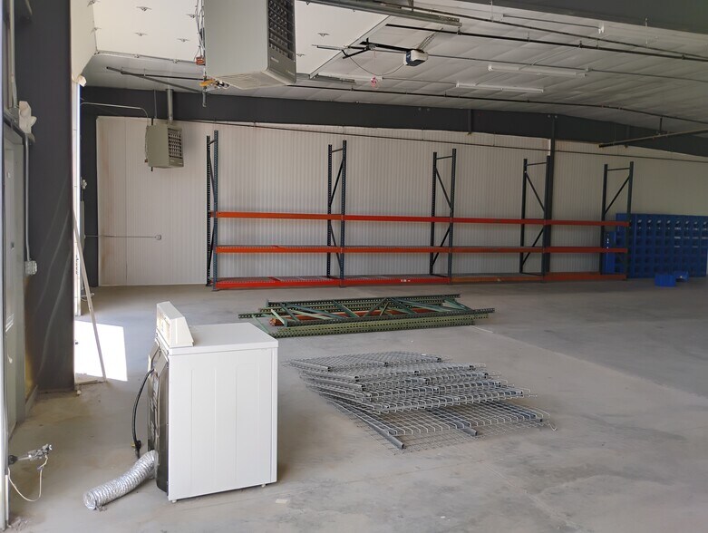 More Photos Of 13790 E I-25 Frontage Rd, Longmont Warehouse For Lease