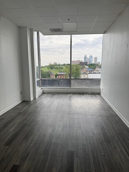 More Photos Of 105 N 31st Ave, Omaha Apartments For Lease