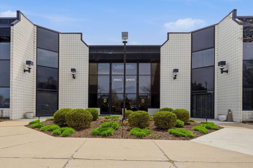 More Photos Of 24610 Detroit Rd, Westlake Office For Sale