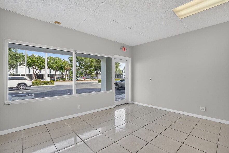 More Photos Of 5130 N Federal Hwy, Fort Lauderdale Unknown For Lease
