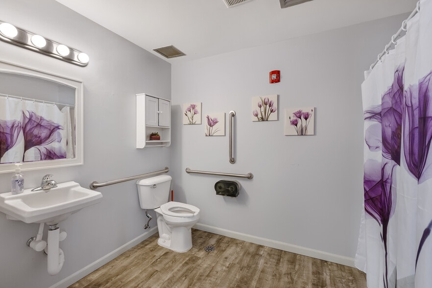 More Photos Of 5758 Cooley Lake Rd, Waterford Daycare Center For Sale