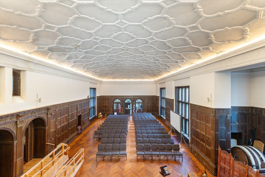 More Photos Of 190 Camp Hill Rd, Fort Washington Religious Facility For Lease