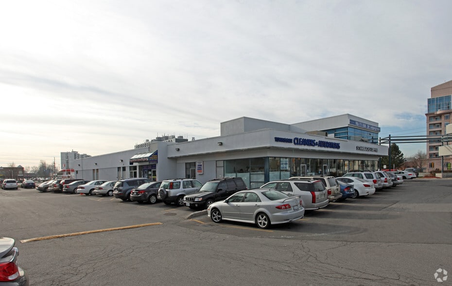 More Photos Of 7077 Bathurst St, Vaughan Storefront Retail Office For Lease