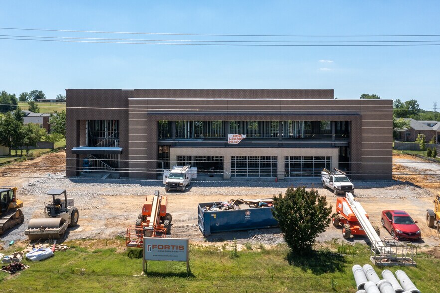 More Photos Of 820 N. Mount Juliet, Mount Juliet Office For Lease