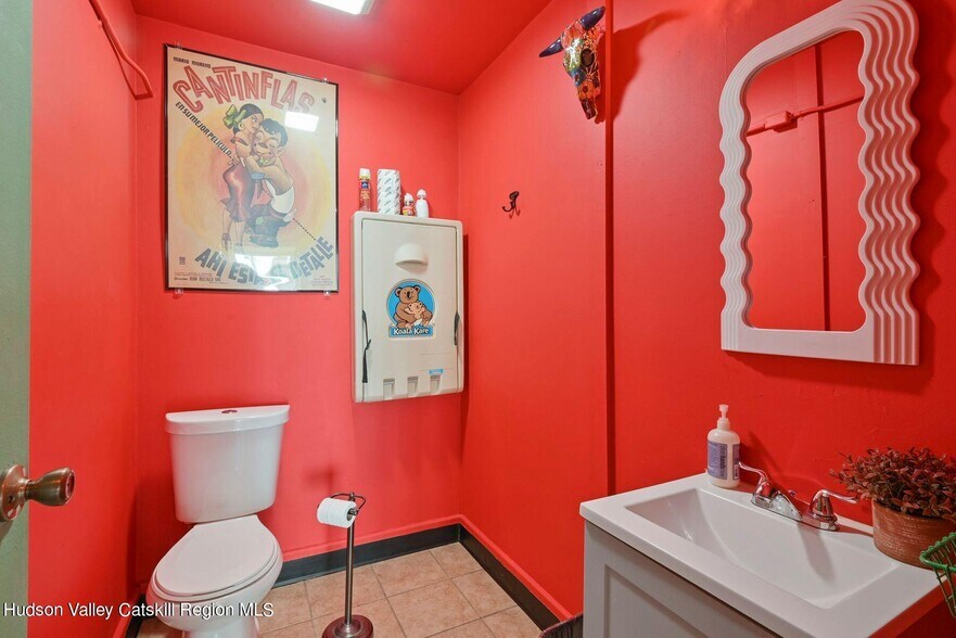 More Photos Of 97 Abeel St, Kingston Storefront Retail Residential For Sale