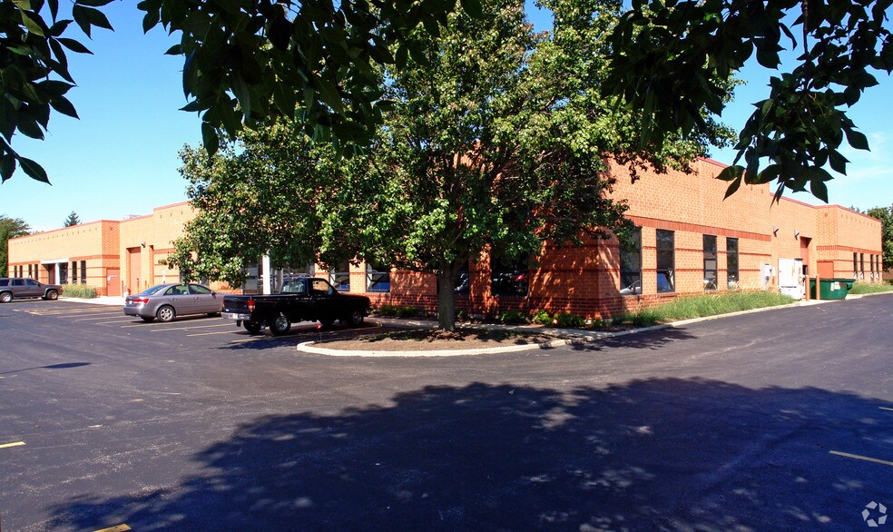 More Photos Of 225 Larkin Dr, Wheeling Warehouse For Lease