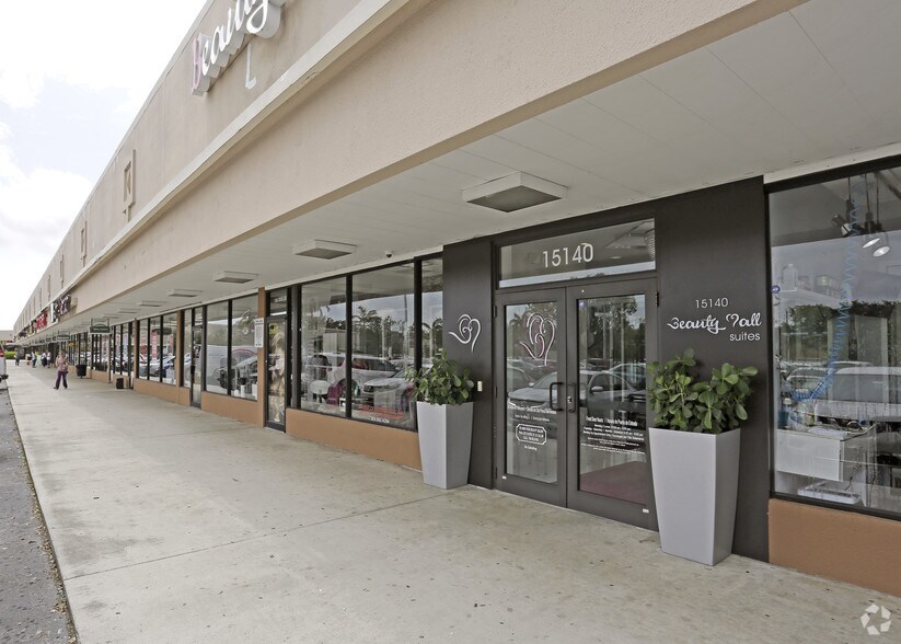 More Photos Of 15000-15154 SW 72nd St, Miami Storefront For Lease