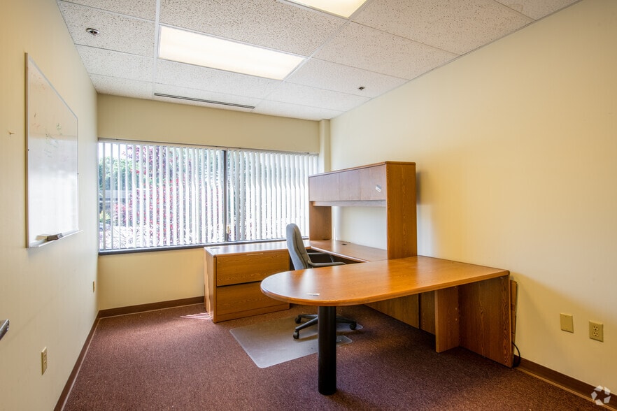 More Photos Of 700 Technology Park Dr, Billerica Unknown For Lease