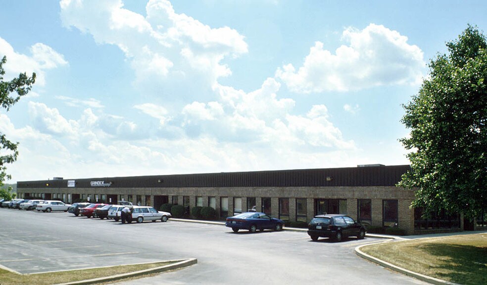 More Photos Of 1131-1149 W 175th St, Homewood Light Distribution For Lease