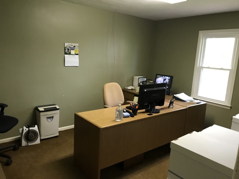 More Photos Of 395 100th St SW, Byron Center Industrial For Sale