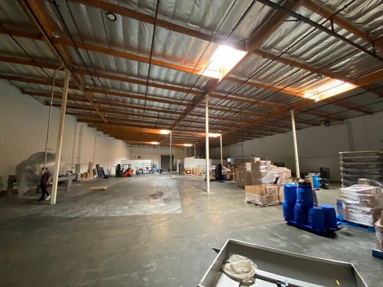 More Photos Of 3801 Artesia Ave, Fullerton Warehouse For Lease