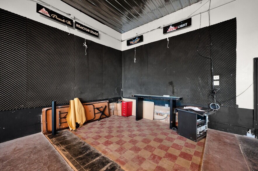 More Photos Of 8979 W Magna Main St, Magna Restaurant For Sale