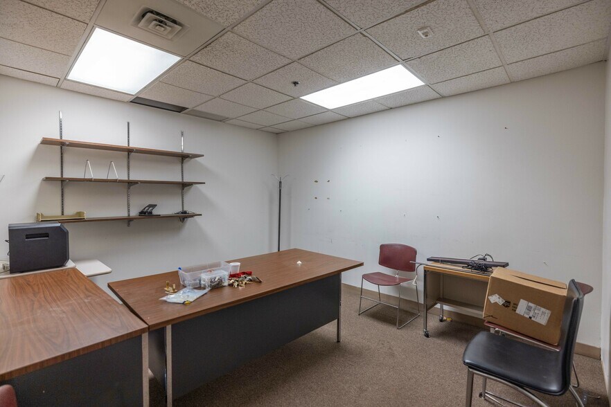 More Photos Of 7 S Tunnel Rd, Asheville Department Store For Sale