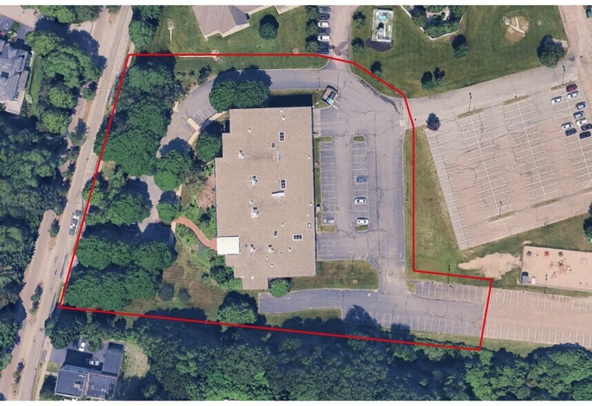 More Photos Of 225 Beal St, Hingham Warehouse For Lease