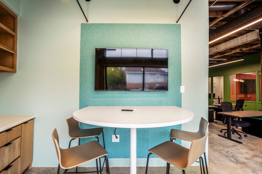 More Photos Of 1109-1115 Dumble st, Houston Office For Sale