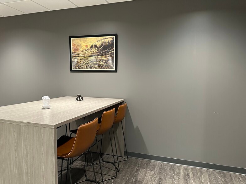 More Photos Of , Memphis Office For Sale