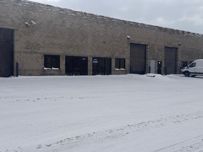 More Photos Of 3408 Busch Dr SW, Grandville Manufacturing For Sale