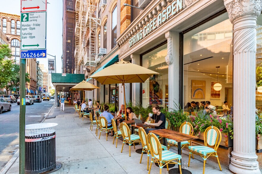 More Photos Of 4 W 4th St, New York Apartments For Lease