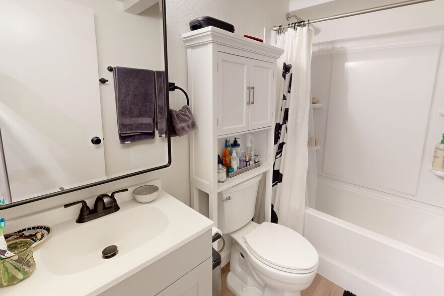 More Photos Of 110 S Willow St, Jackson Apartments For Sale