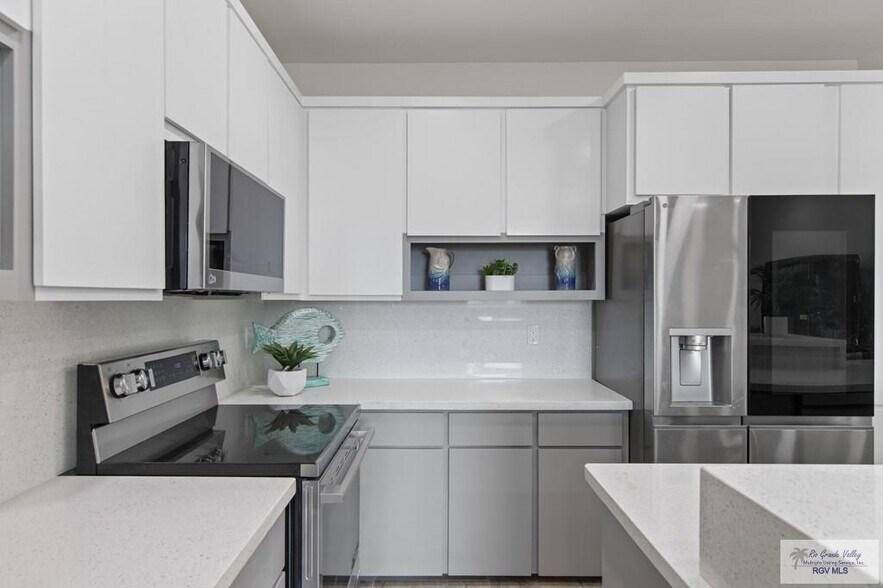 More Photos Of 116 E Cora Lee Dr, South Padre Island Apartments For Sale