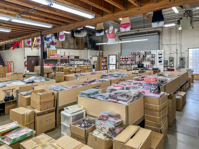 More Photos Of 760 E 14th Pl, Los Angeles Warehouse For Lease
