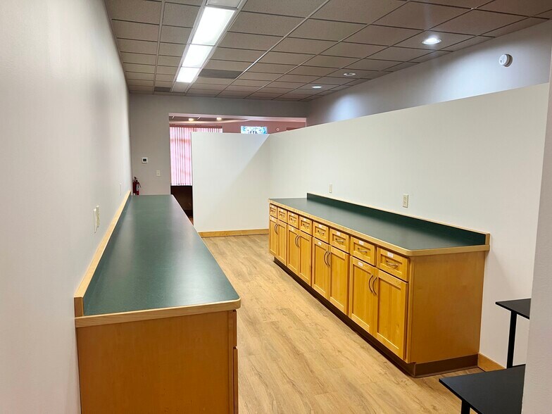 More Photos Of 411 Front St, Brainerd Office For Lease