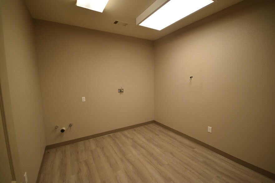 More Photos Of 3001 Twin Rivers Dr, Arkadelphia Medical For Sale