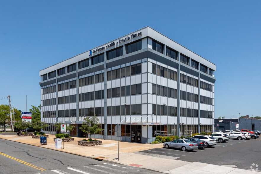 Primary Photo Of 8001 Roosevelt Blvd, Philadelphia Medical For Lease