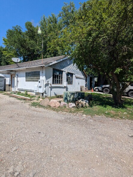 More Photos Of 21926 W Taylor Rd, Plainfield Industrial For Sale