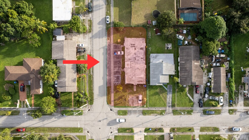 Primary Photo Of 4400 SW 23rd St, West Park Apartments For Sale