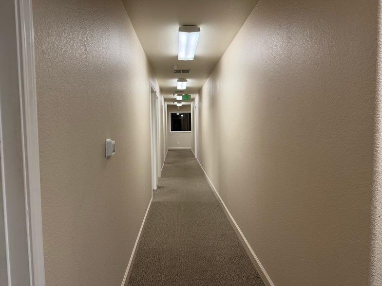 More Photos Of 4825 Stratos Way, Modesto Warehouse For Lease