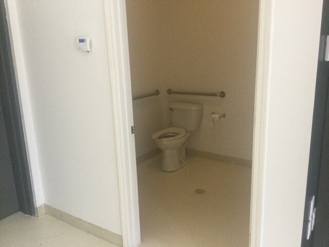 More Photos Of 30 River Ct, Cartersville Warehouse For Sale