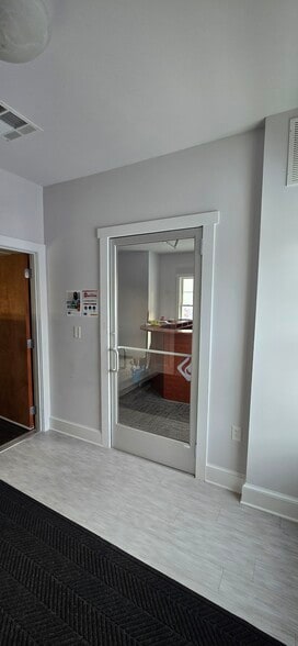 More Photos Of 415 Pennington Ave, Havre De Grace Office For Sale