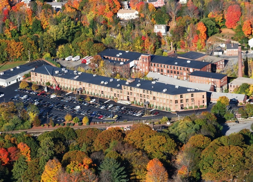 More Photos Of 1 Dundee Park Dr, Andover Unknown For Lease