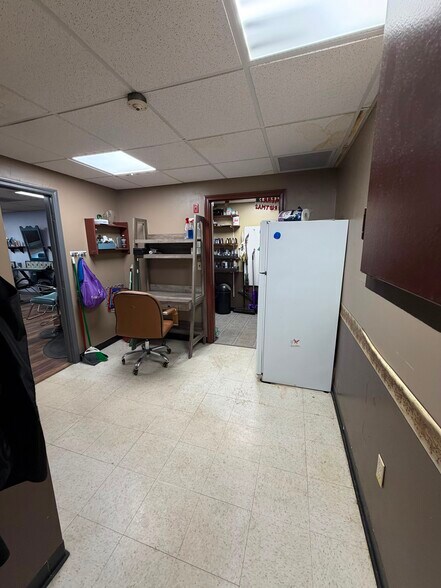More Photos Of 40-82 N Main St, Pascoag Unknown For Lease