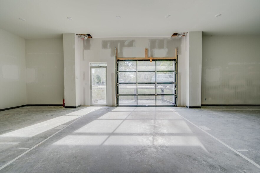 More Photos Of 1056 E Trinity Ln, Nashville Storefront Retail Office For Lease