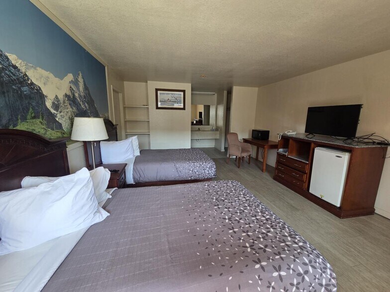 More Photos Of 419 S George Nigh Expy, Mcalester Hotel For Sale