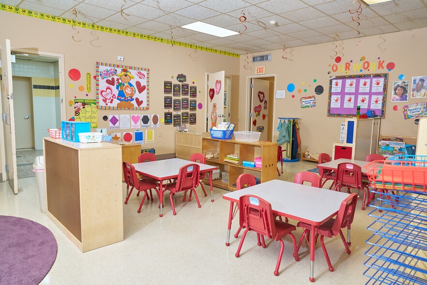 More Photos Of 309 S Scott St, Senatobia Daycare Center For Sale