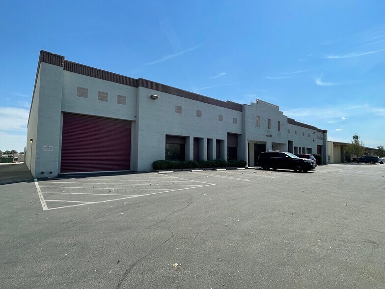 More Photos Of 45428 Trevor Ave, Lancaster Warehouse For Lease