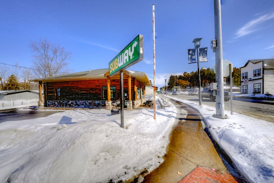 Primary Photo Of 101 E Main St, Kingsley Fast Food For Sale