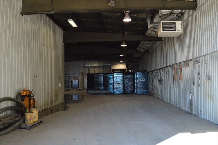 More Photos Of 10735 214 St NW, Edmonton Manufacturing For Sale