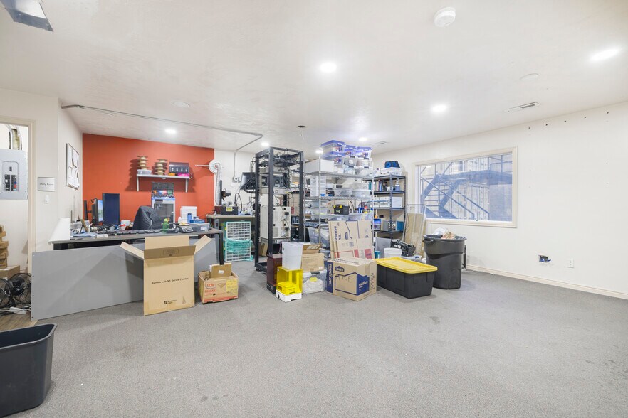 More Photos Of 1190 Lincoln Rd, Idaho Falls Office For Sale