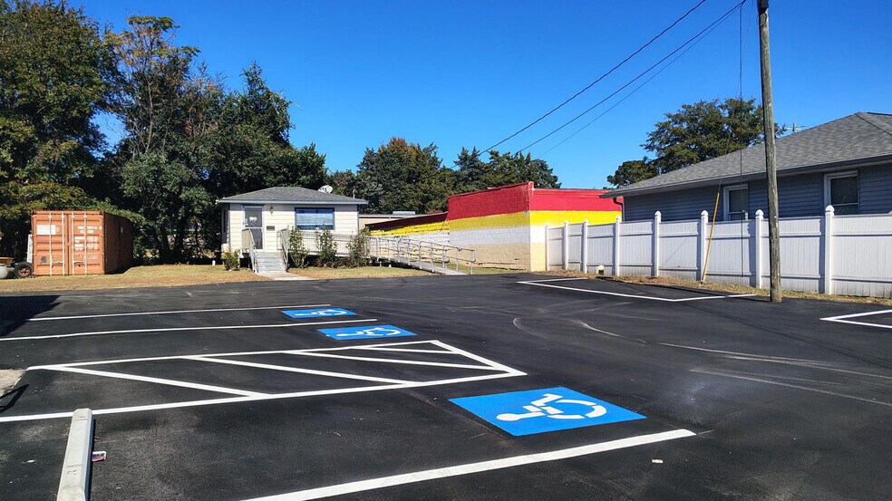 Primary Photo Of 1204 Russell Pky, Warner Robins Office For Lease